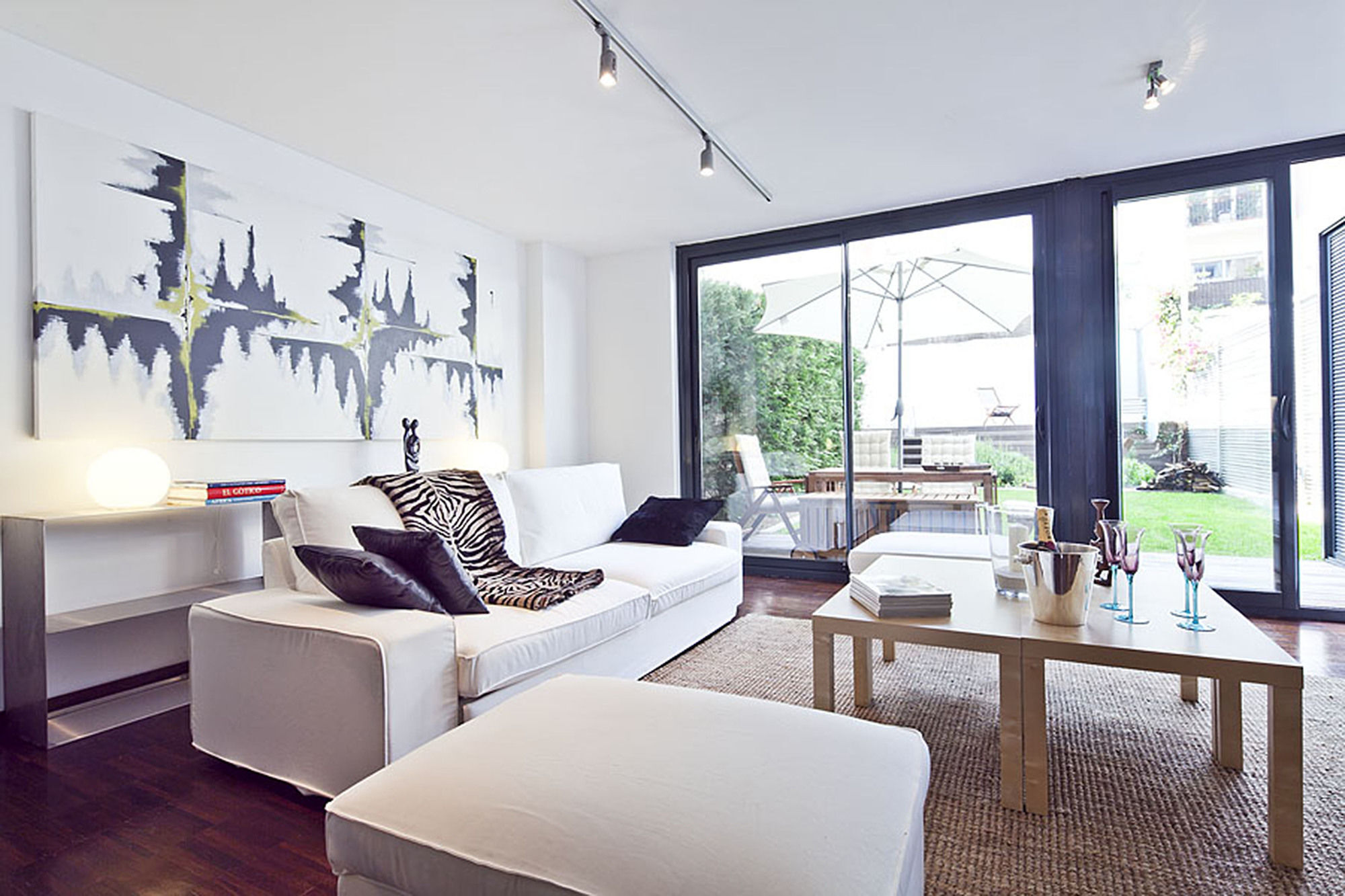 Appartement My Space Private Pool Garden Barcelona