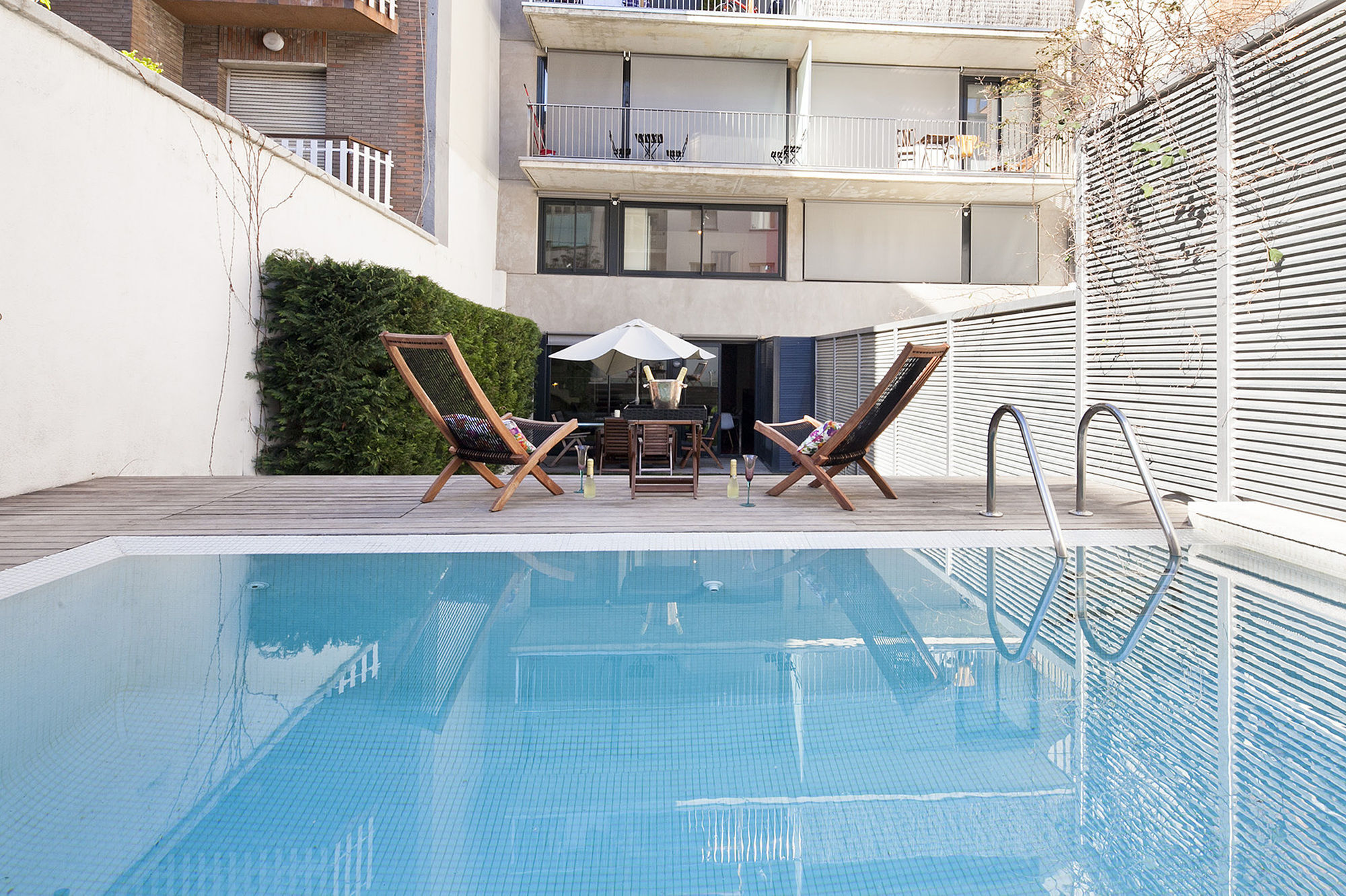 My Space Private Pool Garden Apartment Barcelona